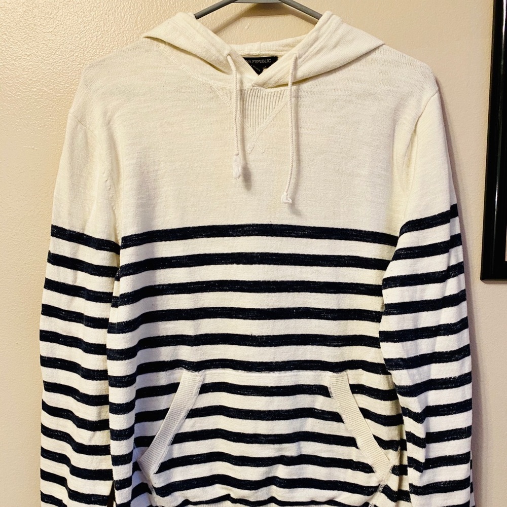 Size M Banana Republic Navy / Cream striped hoodie